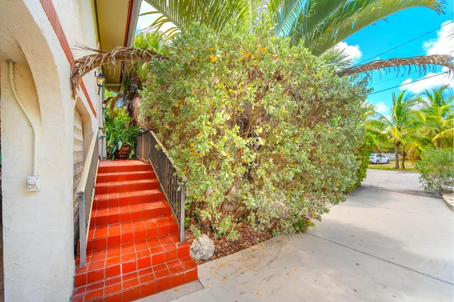 $1,139,000 | 30319 Falcon Lane, Big Pine Key, FL 33043