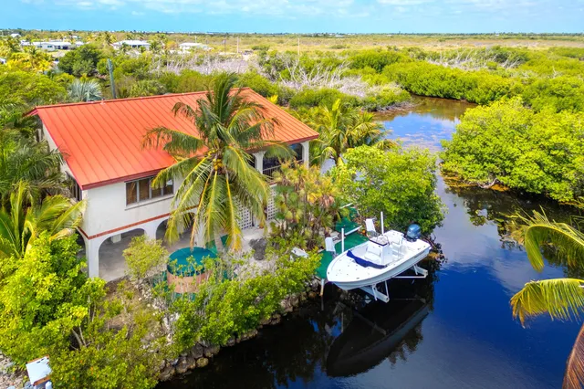 $1,139,000 | 30319 Falcon Lane, Big Pine Key, FL 33043