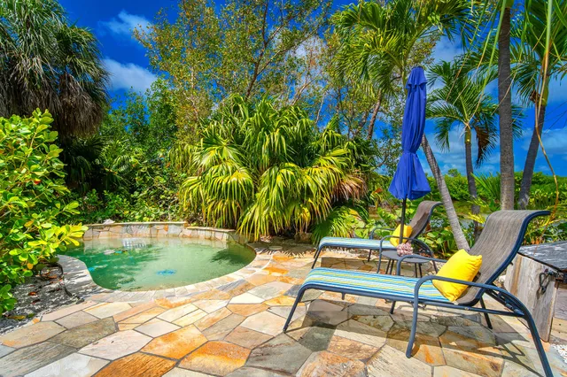 $1,139,000 | 30319 Falcon Lane, Big Pine Key, FL 33043