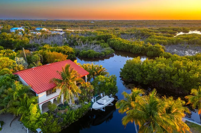 $1,139,000 | 30319 Falcon Lane, Big Pine Key, FL 33043