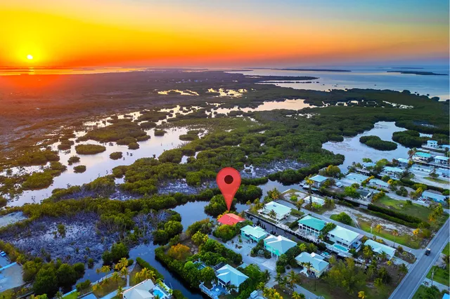 $1,139,000 | 30319 Falcon Lane, Big Pine Key, FL 33043