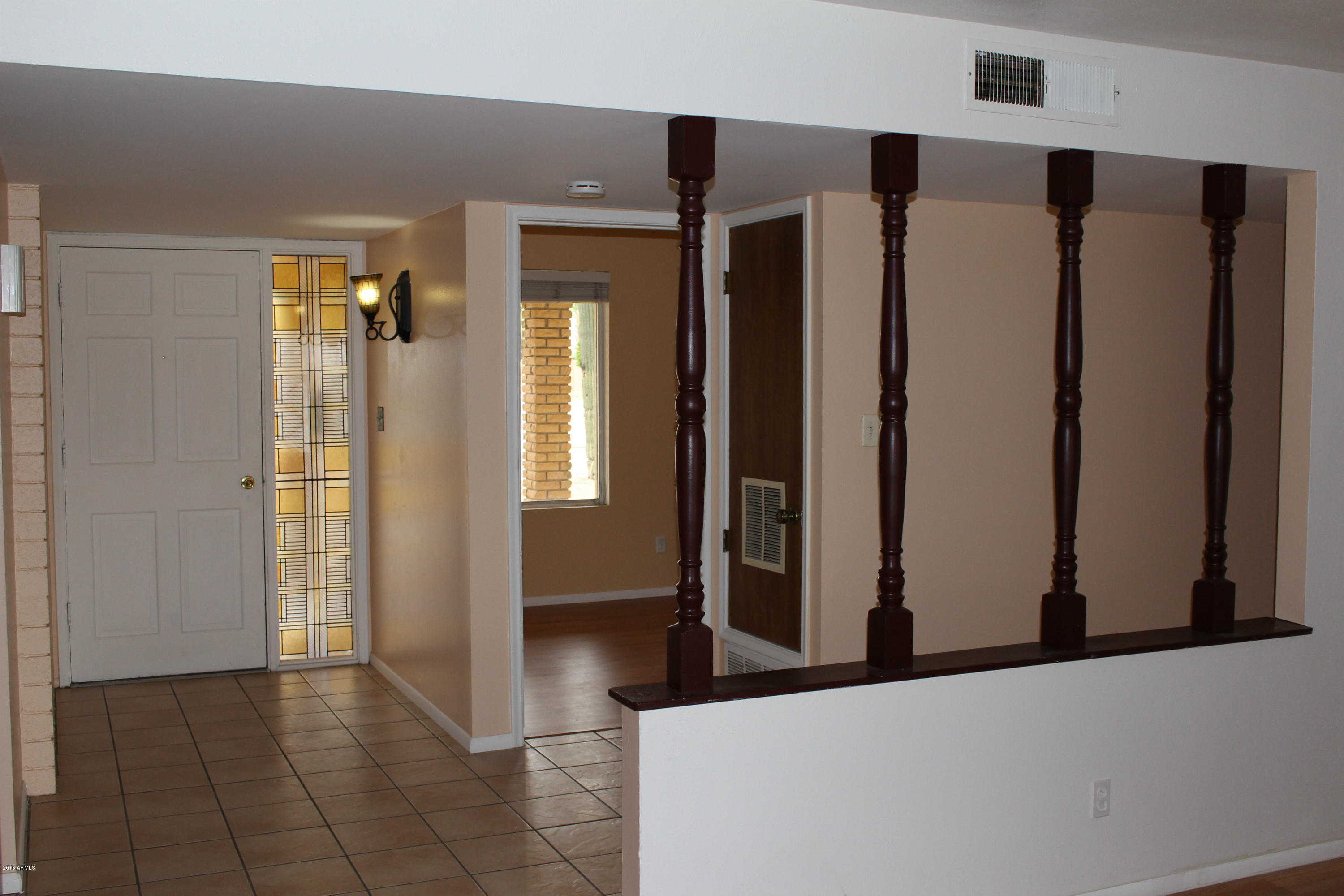 4101 West Hatcher Road Phoenix, AZ 85051 - Photo 5 of 16 4101 W Hatcher Rd Foyer