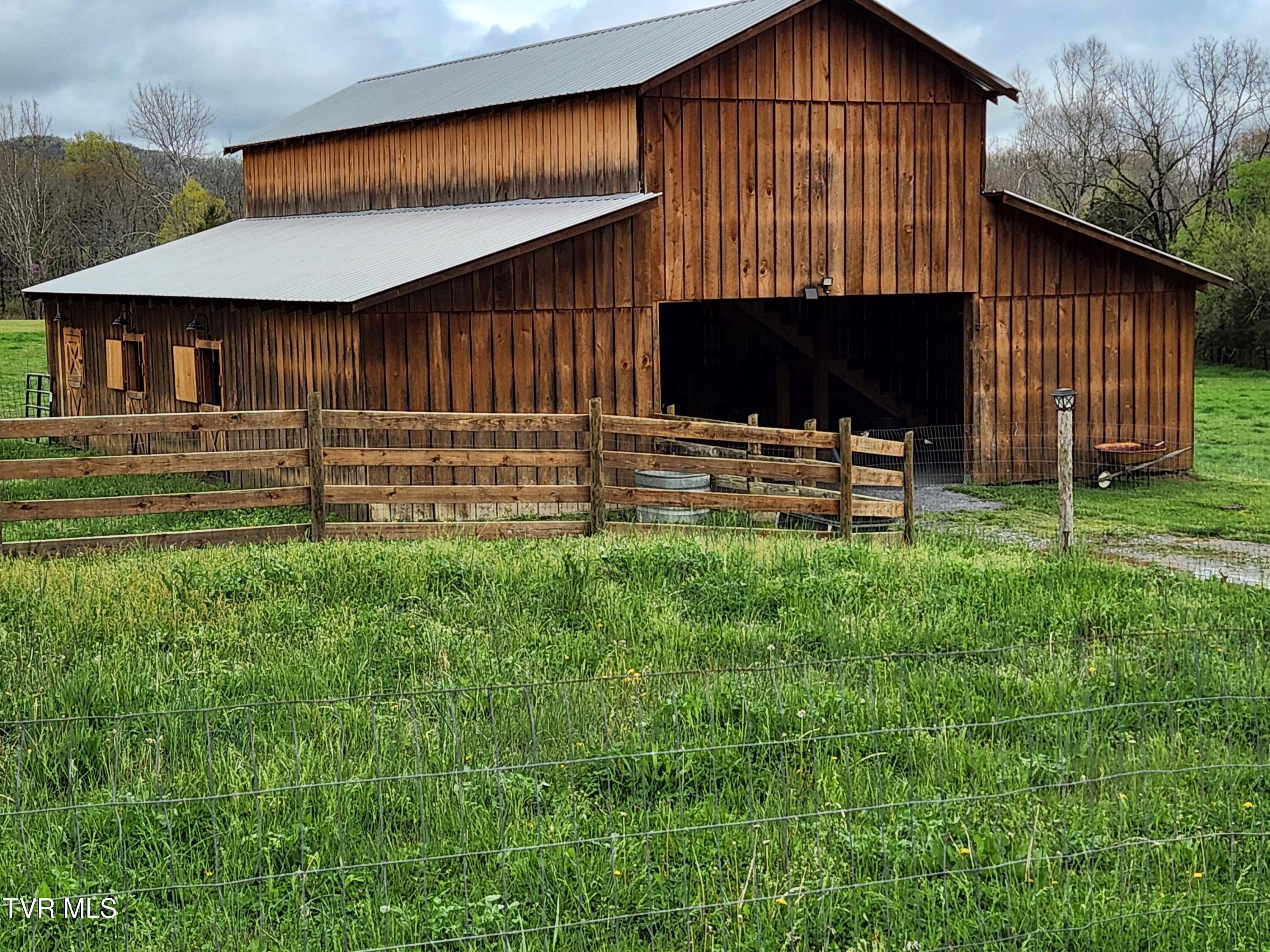 483 Wisecarver Road Mosheim, TN 37818 - Photo 20 of 52 Barn