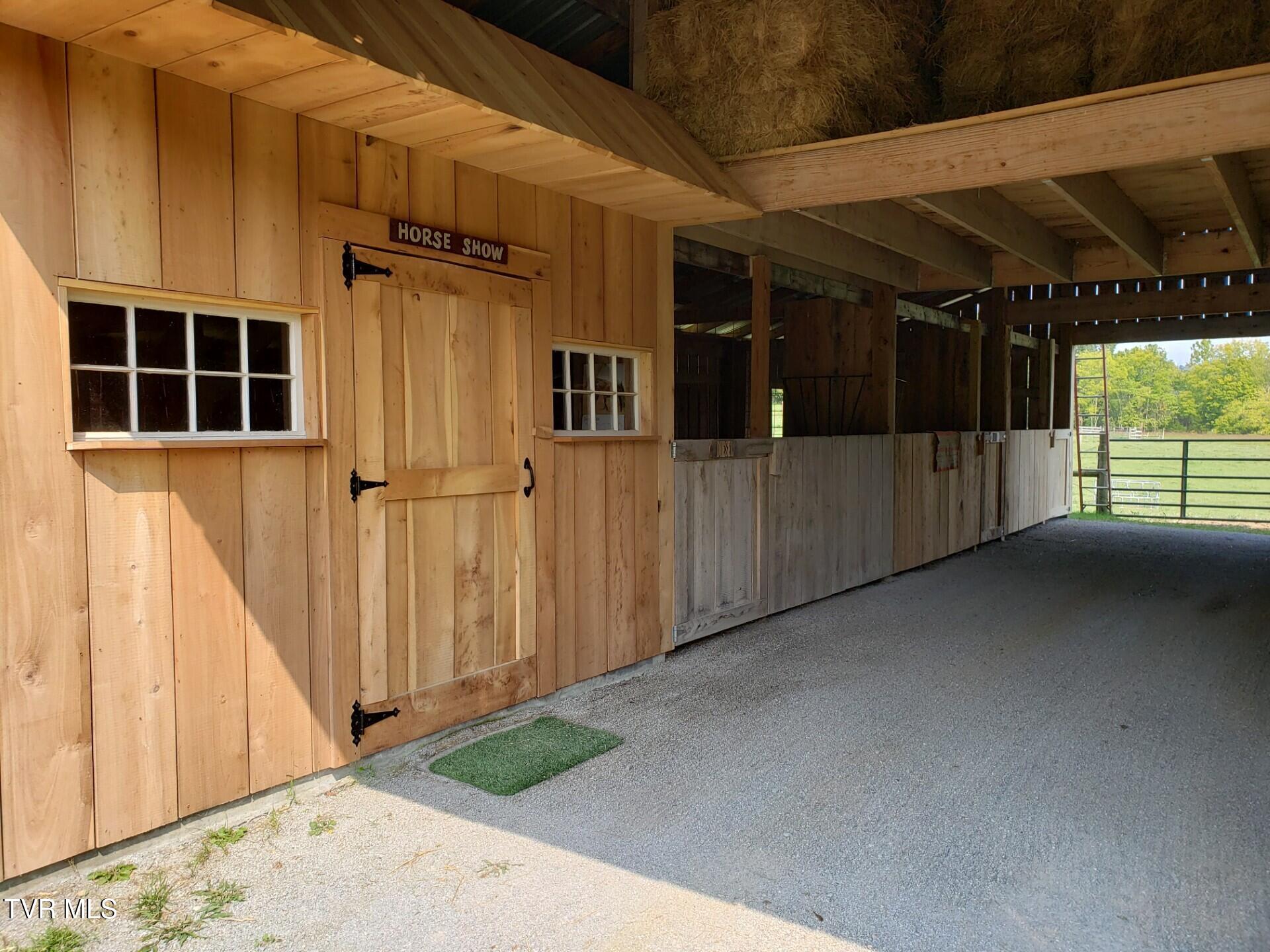 483 Wisecarver Road Mosheim, TN 37818 - Photo 22 of 52 Barn