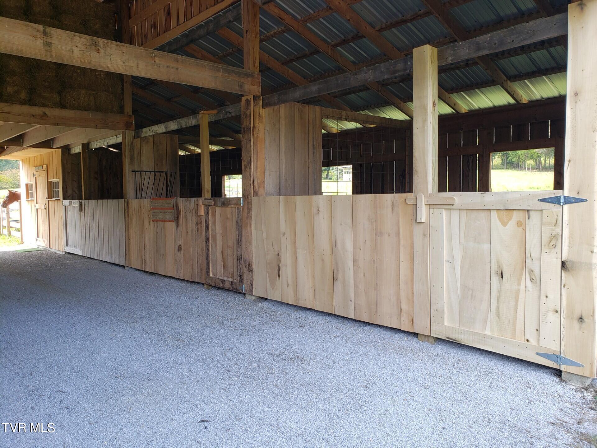 483 Wisecarver Road Mosheim, TN 37818 - Photo 25 of 52 Barn