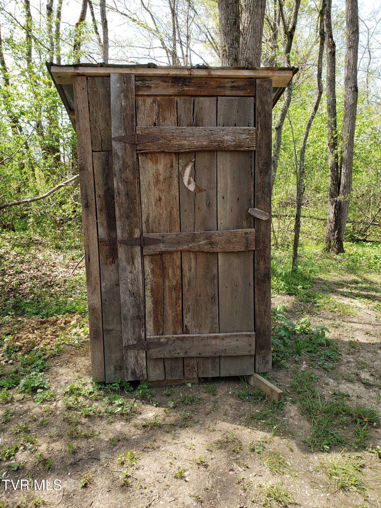 483 Wisecarver Road Mosheim, TN 37818 - Photo 29 of 52 Outhouse