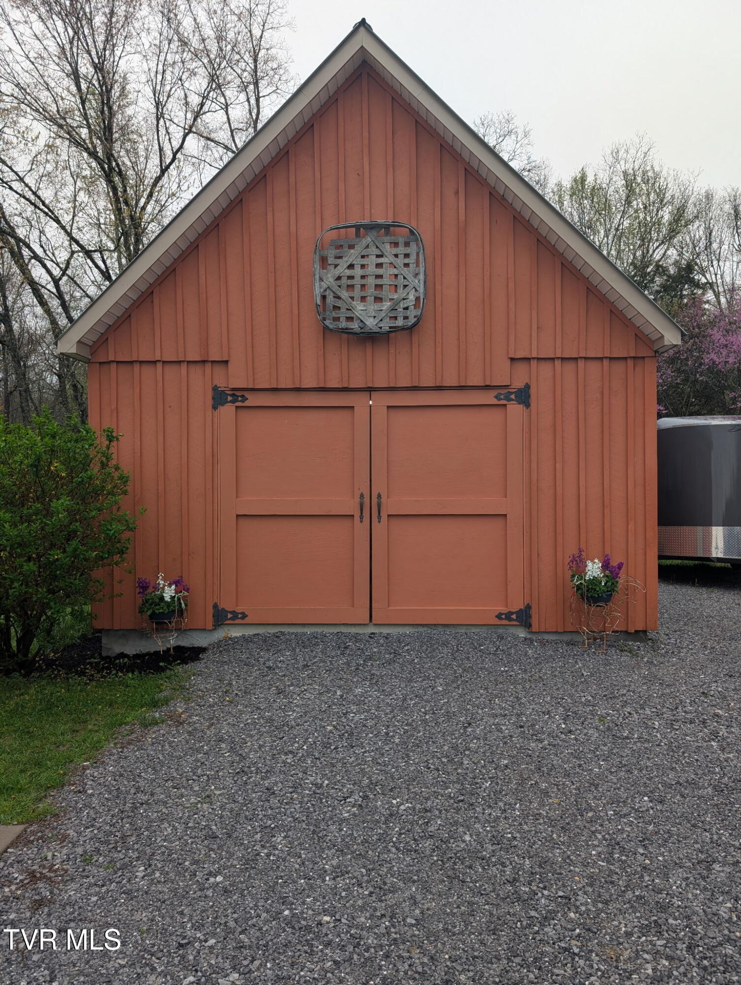 483 Wisecarver Road Mosheim, TN 37818 - Photo 38 of 52 Garage