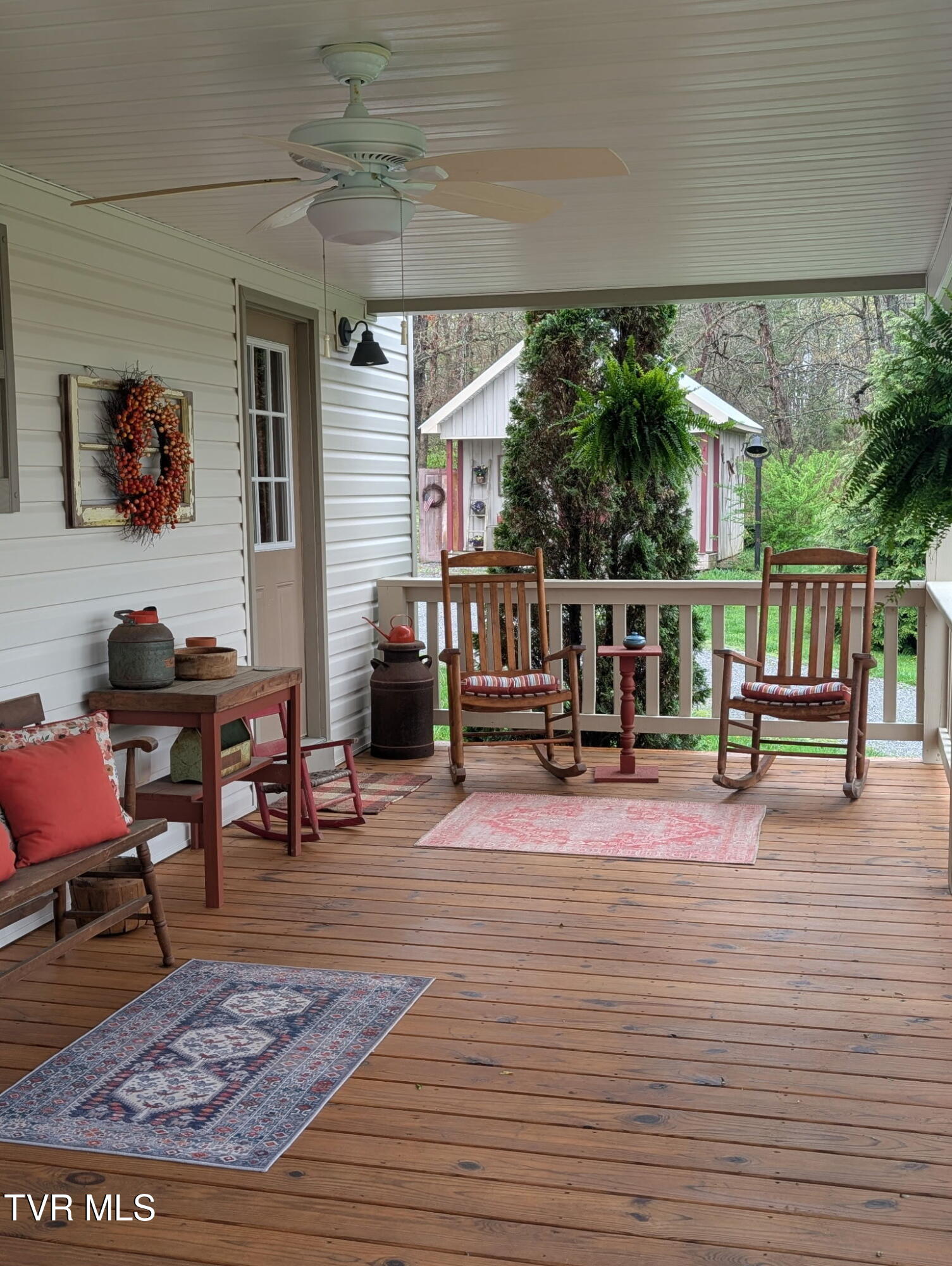 483 Wisecarver Road Mosheim, TN 37818 - Photo 10 of 52 Side porch