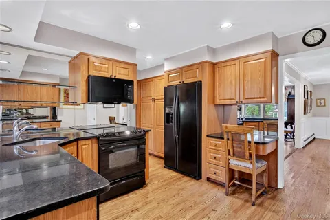 $1,599,000 | 165 Salem Road, East Hills, NY 11577