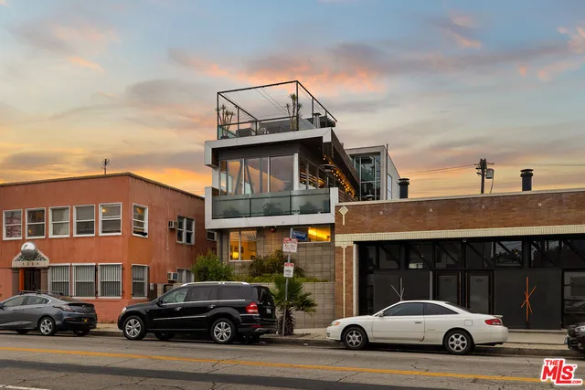 $3,795,000 | 1308 Pacific Avenue, Venice, CA 90291