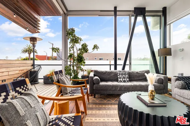 $3,795,000 | 1308 Pacific Avenue, Venice, CA 90291