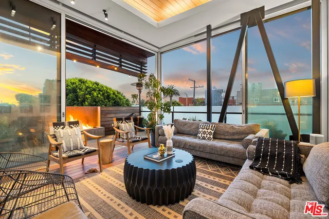 $3,795,000 | 1308 Pacific Avenue, Venice, CA 90291