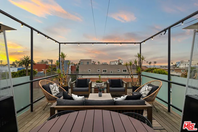 $3,795,000 | 1308 Pacific Avenue, Venice, CA 90291