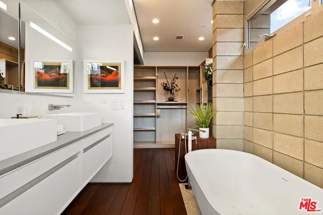 $3,795,000 | 1308 Pacific Avenue, Venice, CA 90291