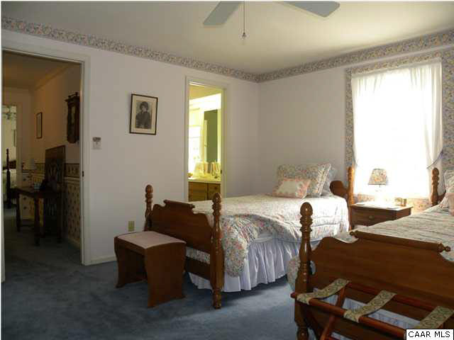 1414 Grove Road Charlottesville, VA 22901 - Photo 24 of 31 Twin guest bedroom on second floor.