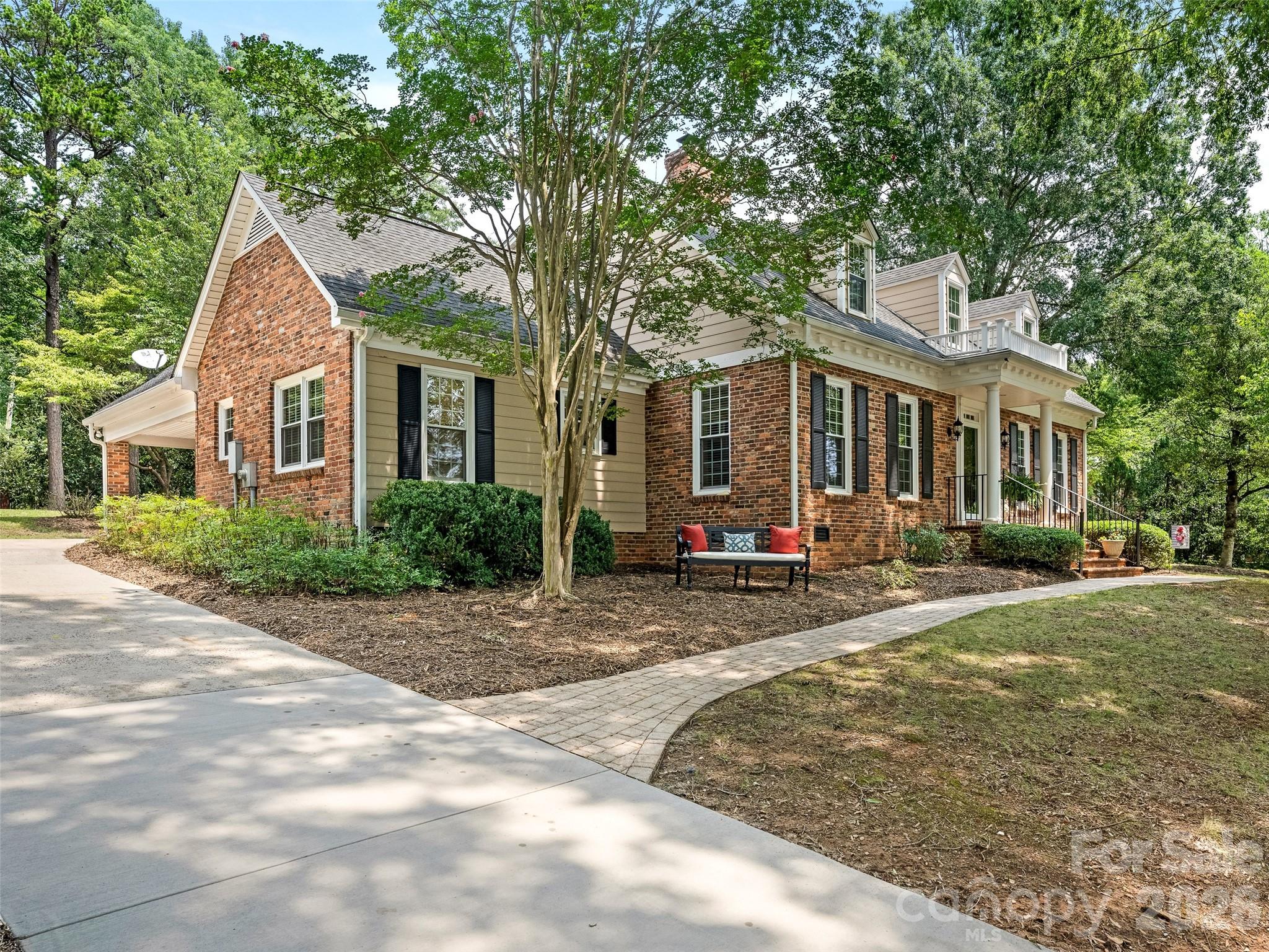 4313 Crossgate Road Charlotte, NC 28226 - Photo 2 of 37 Gallery Image 2