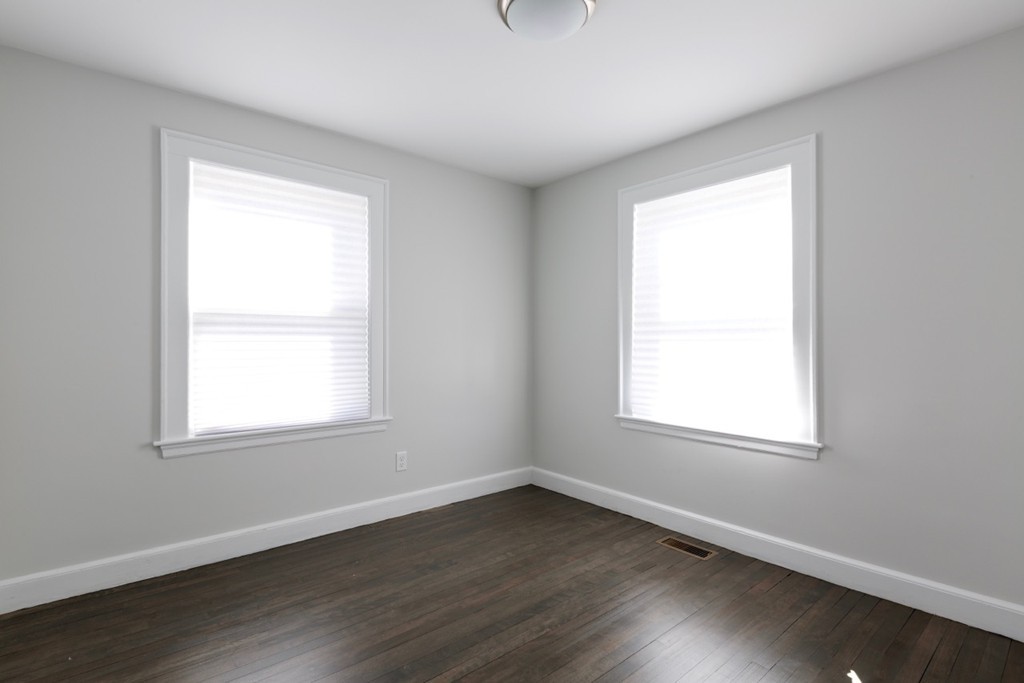 7 Rainbow Road Peabody, MA 01960 - Photo 10 of 21 Gallery Image 10