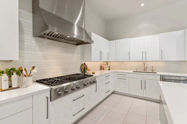 $4,350,000 | 11703 Flintwood Drive, Houston, TX 77024