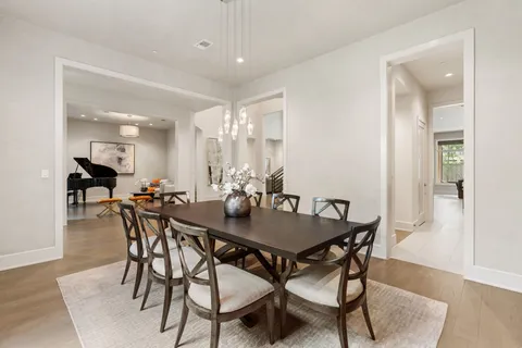 $4,000,000 | 11703 Flintwood Drive, Houston, TX 77024