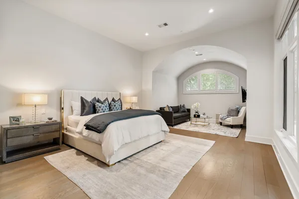 $4,350,000 | 11703 Flintwood Drive, Houston, TX 77024