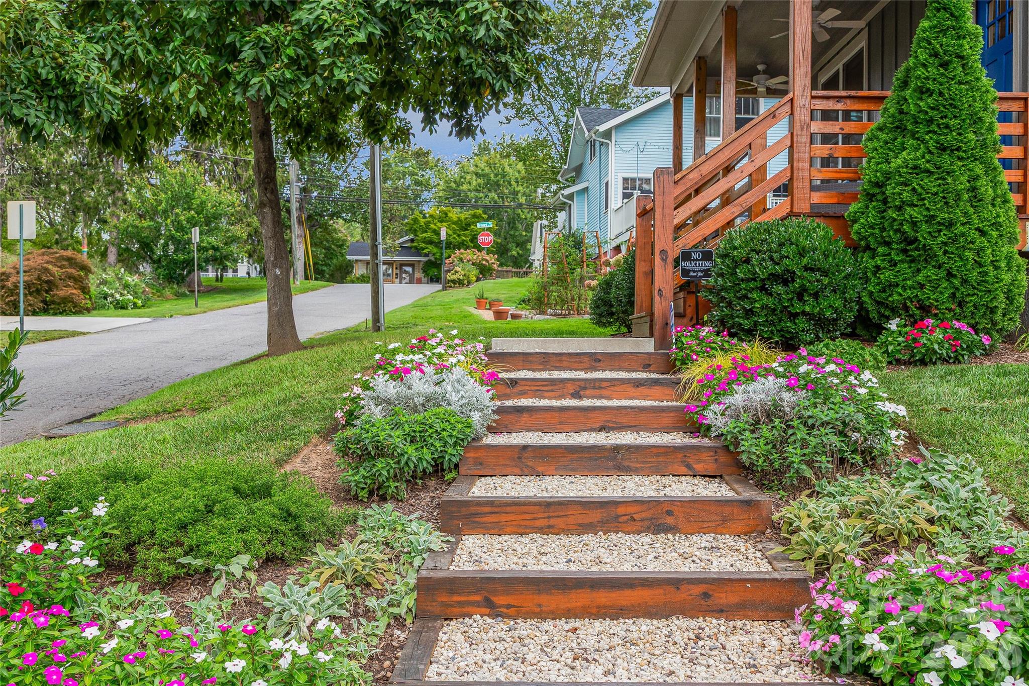 14 Davenport Road Asheville, NC 28806 - Photo 4 of 31