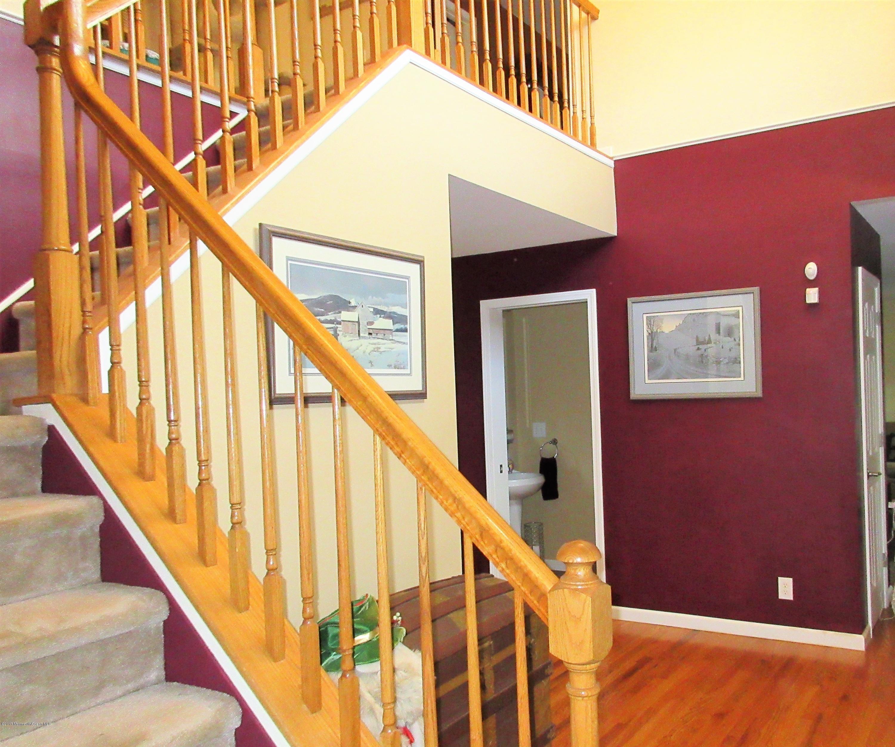 46 Hopkins Road New Egypt, NJ 08533 - Photo 18 of 36 Staircase