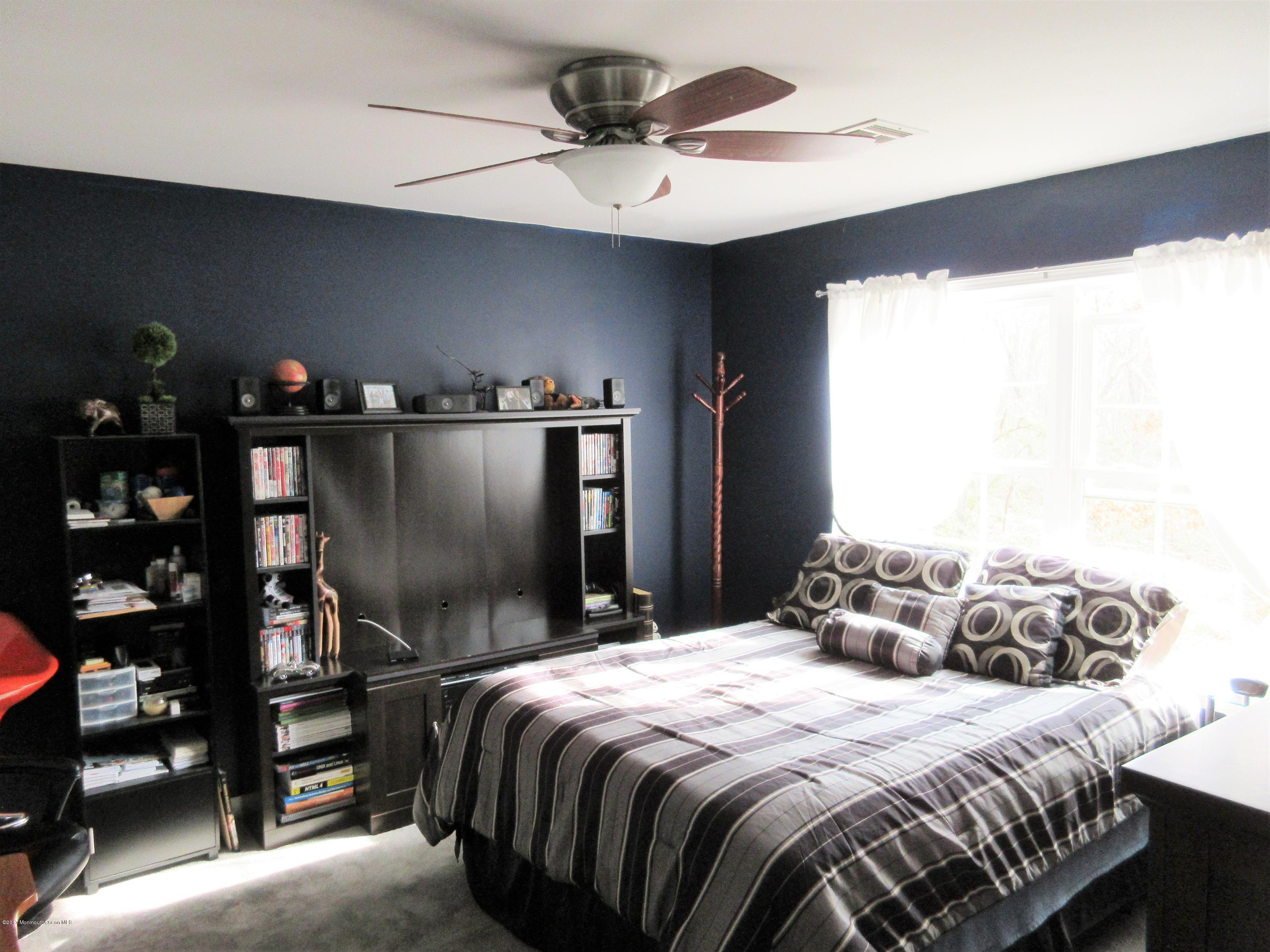 46 Hopkins Road New Egypt, NJ 08533 - Photo 24 of 36 Guest room 1