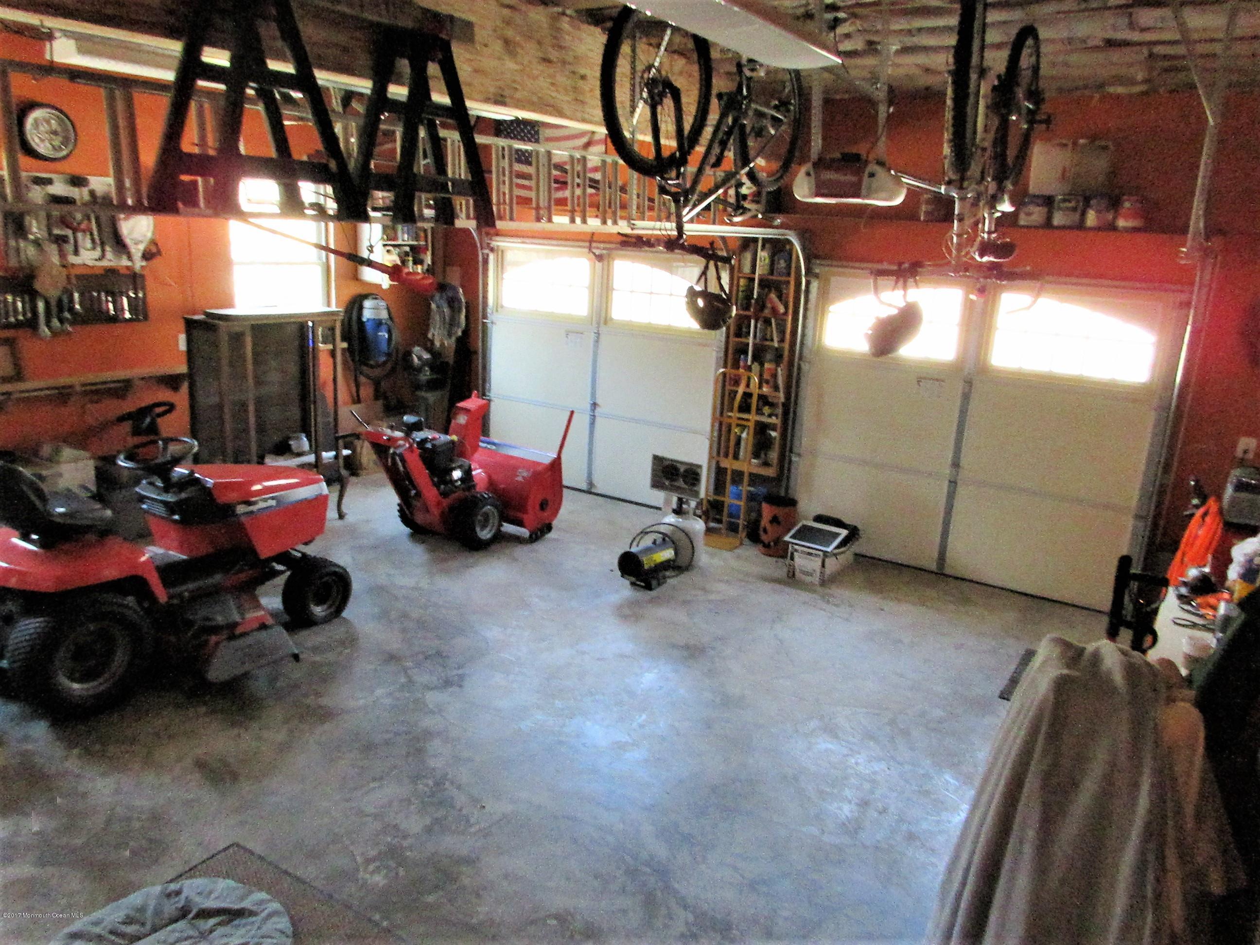 46 Hopkins Road New Egypt, NJ 08533 - Photo 29 of 36 garage