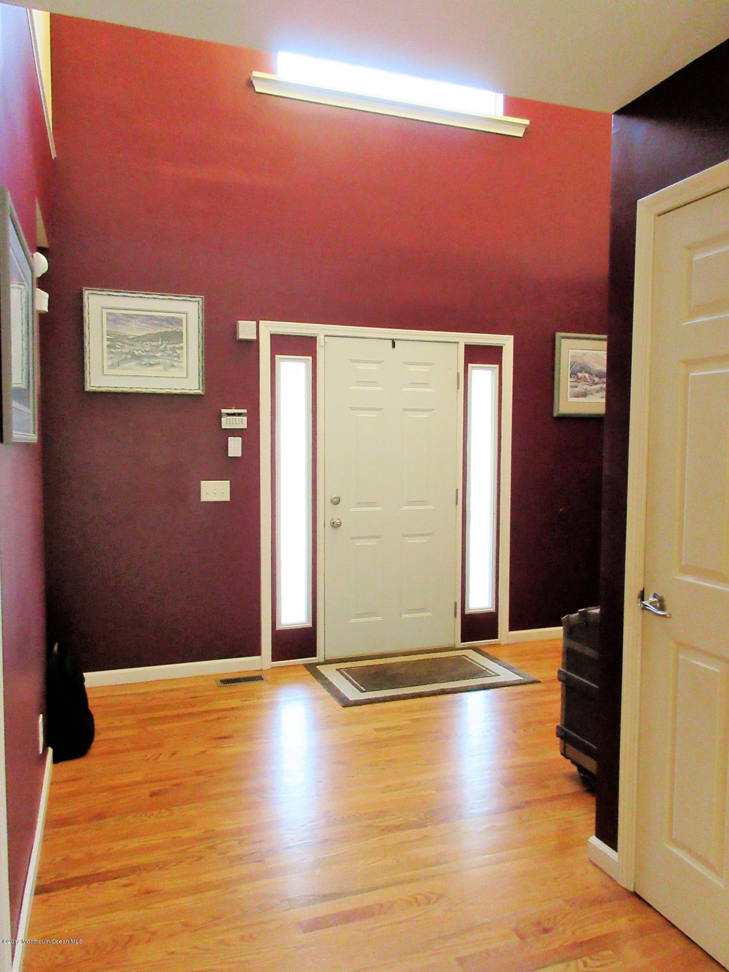 46 Hopkins Road New Egypt, NJ 08533 - Photo 5 of 36 Foyer