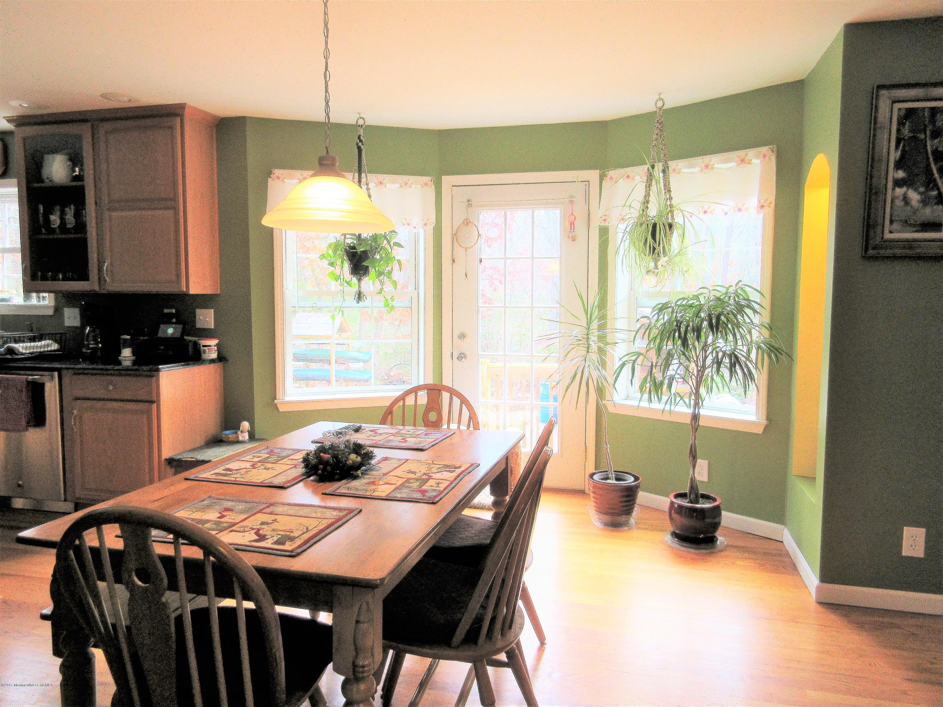 46 Hopkins Road New Egypt, NJ 08533 - Photo 7 of 36 Eat in kitchen