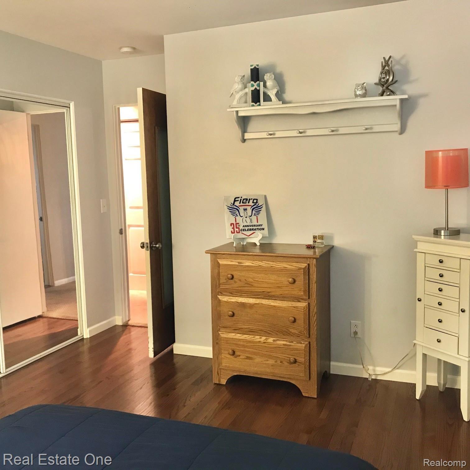 865 Viewland Drive Rochester, MI 48309 - Photo 52 of 90 IMG_4829.jpg