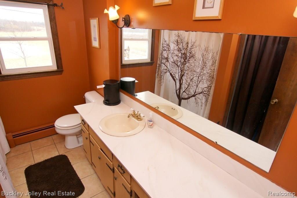 3215 Argentine Road Howell, MI 48855 - Photo 13 of 22 2 Full Bathrooms