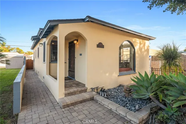 $795,000 | 3430 Lewis Avenue, Long Beach, CA 90807