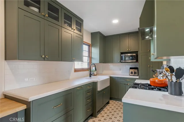 $795,000 | 3430 Lewis Avenue, Long Beach, CA 90807