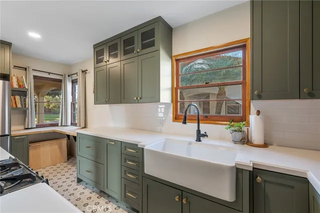 $795,000 | 3430 Lewis Avenue, Long Beach, CA 90807