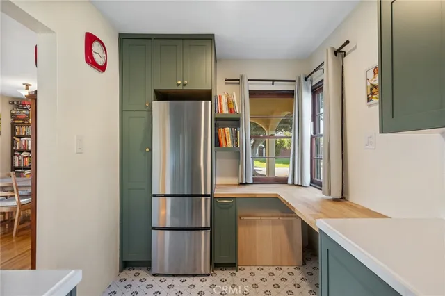 $795,000 | 3430 Lewis Avenue, Long Beach, CA 90807