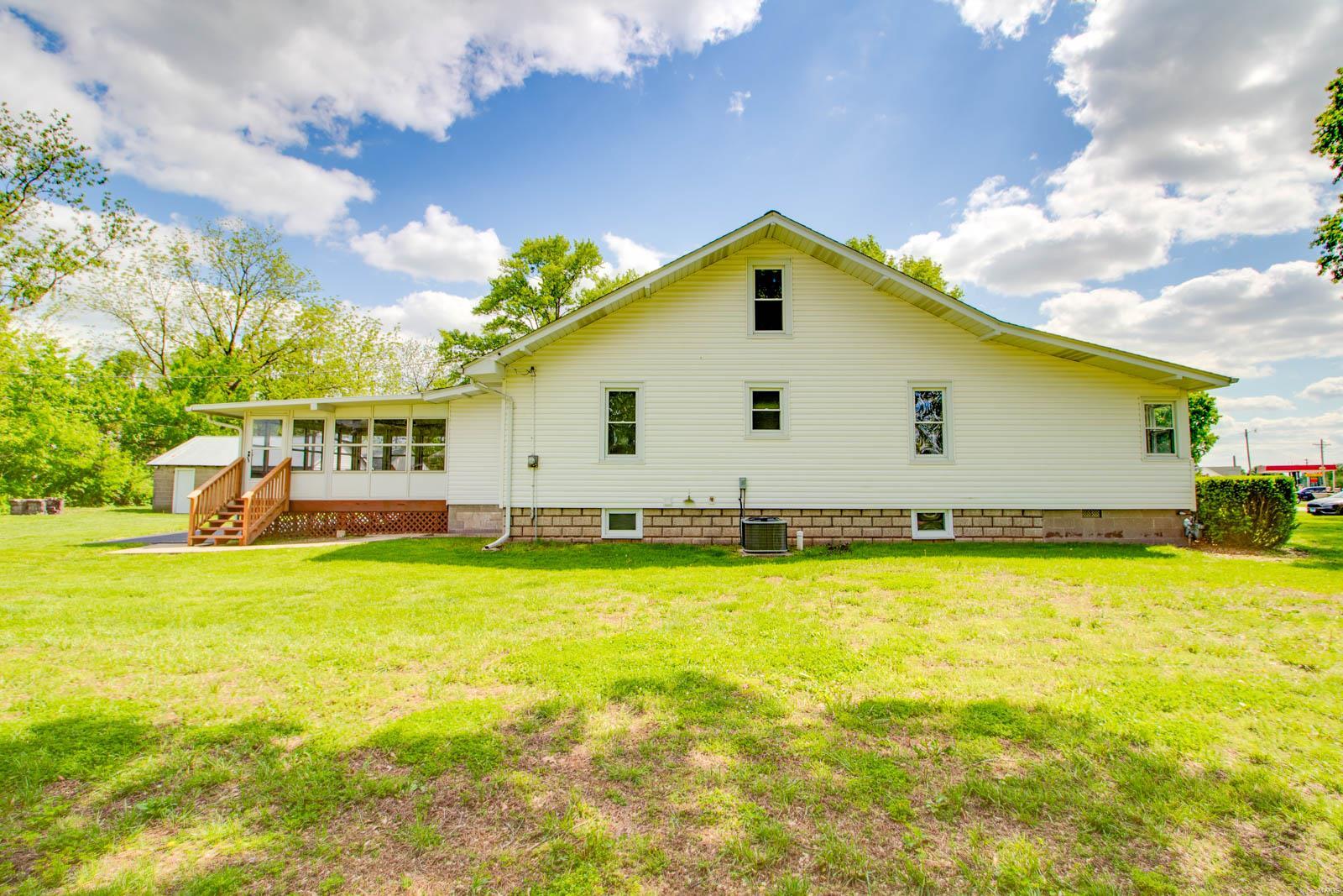 3513 Pump House Road Alton, IL 62002 - Photo 8 of 32