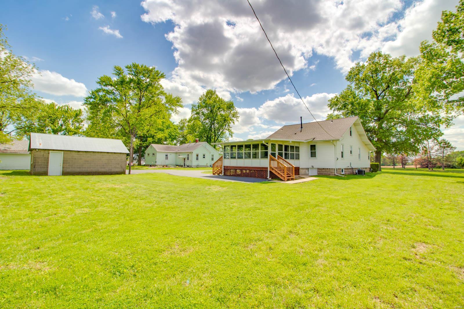 3513 Pump House Road Alton, IL 62002 - Photo 10 of 32