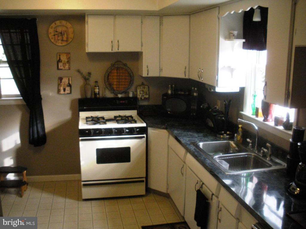 500 Capri Road Lancaster, PA 17603 - Photo 8 of 25 Gallery Image 8