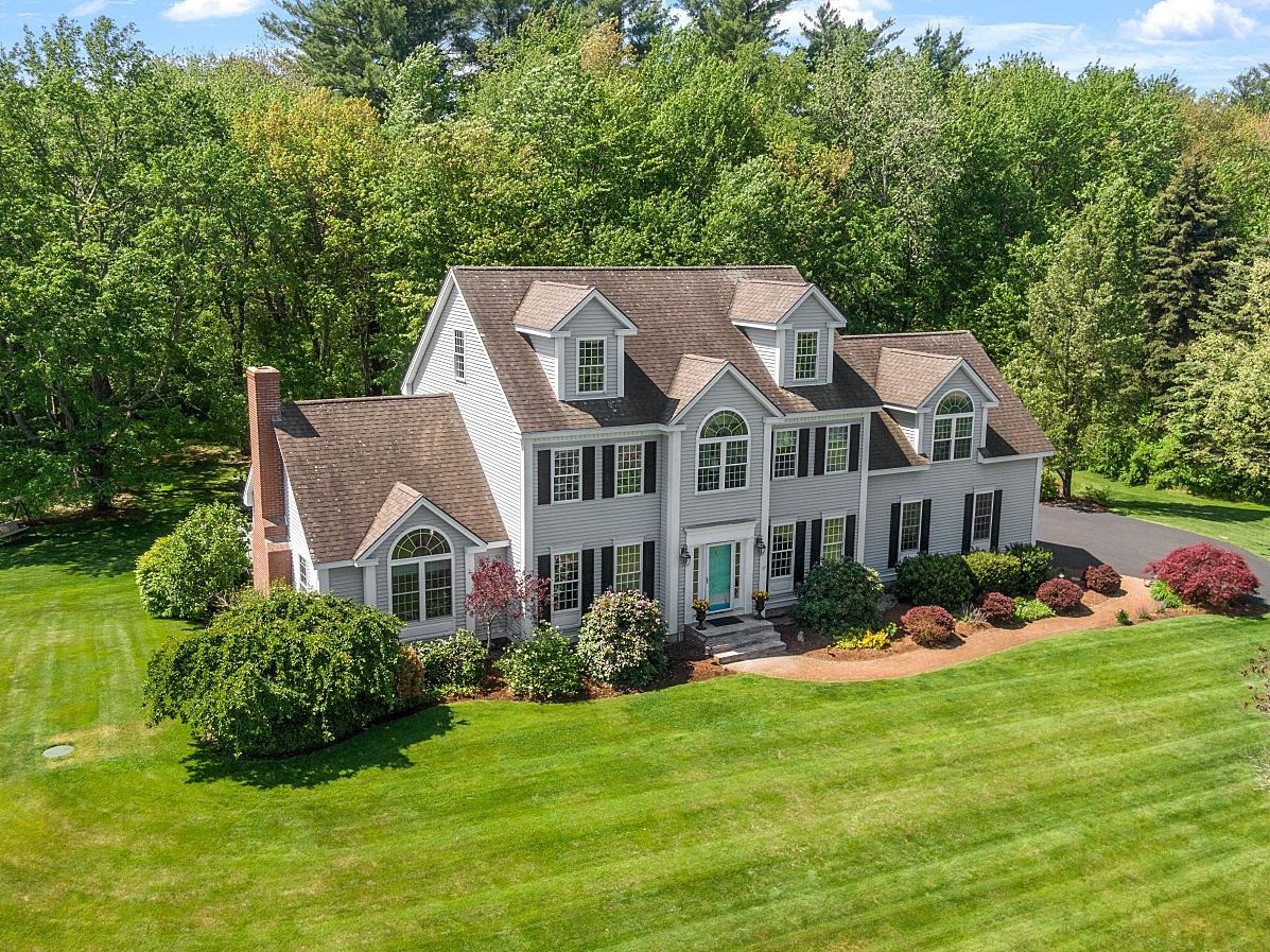 5 Fieldstone Lane, Hampton Falls, NH 03844 Compass