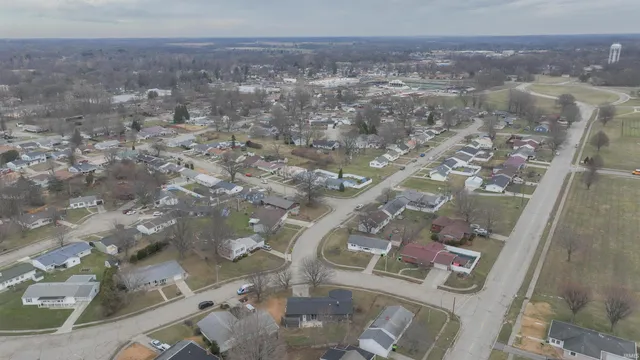 $259,900 | 815 Parkway Drive, Logansport, IN 46947