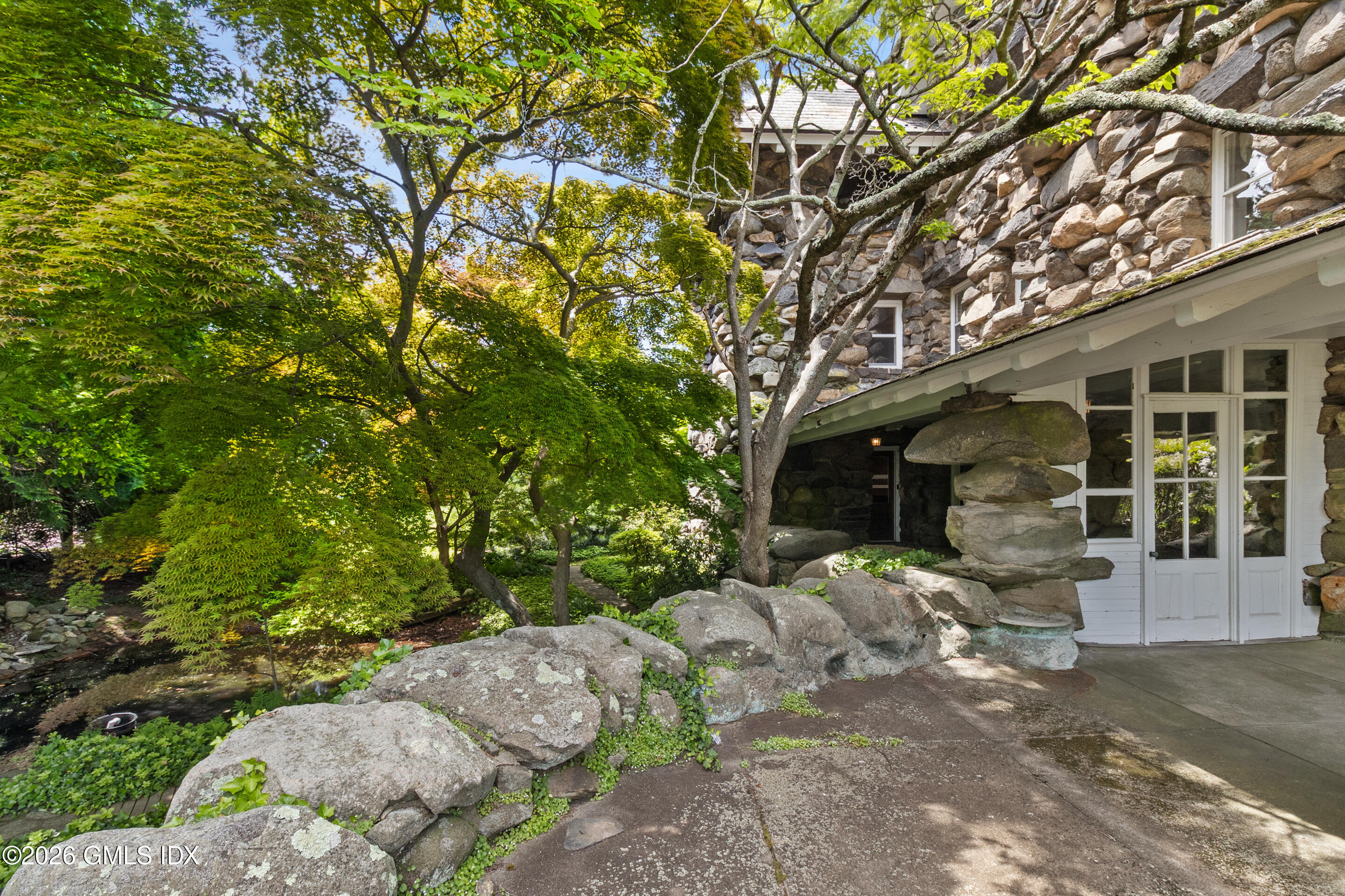 432 Field Point Road Greenwich, CT 06830 - Photo 46 of 49 Rear Entrance to Kitchen/Family Room