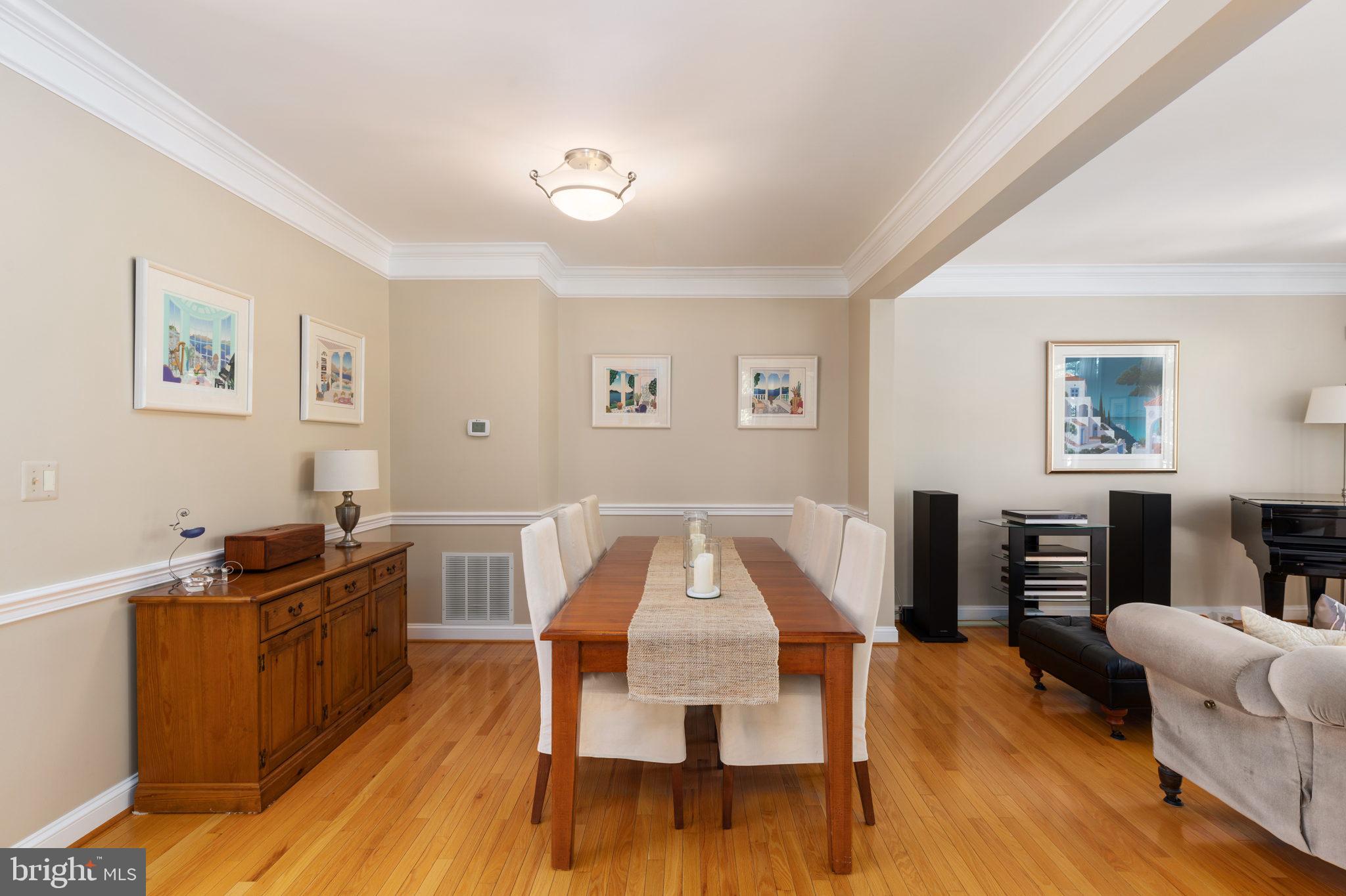 1338 Sundial Drive Reston, VA 20194 - Photo 11 of 51 Living Room | Main Level