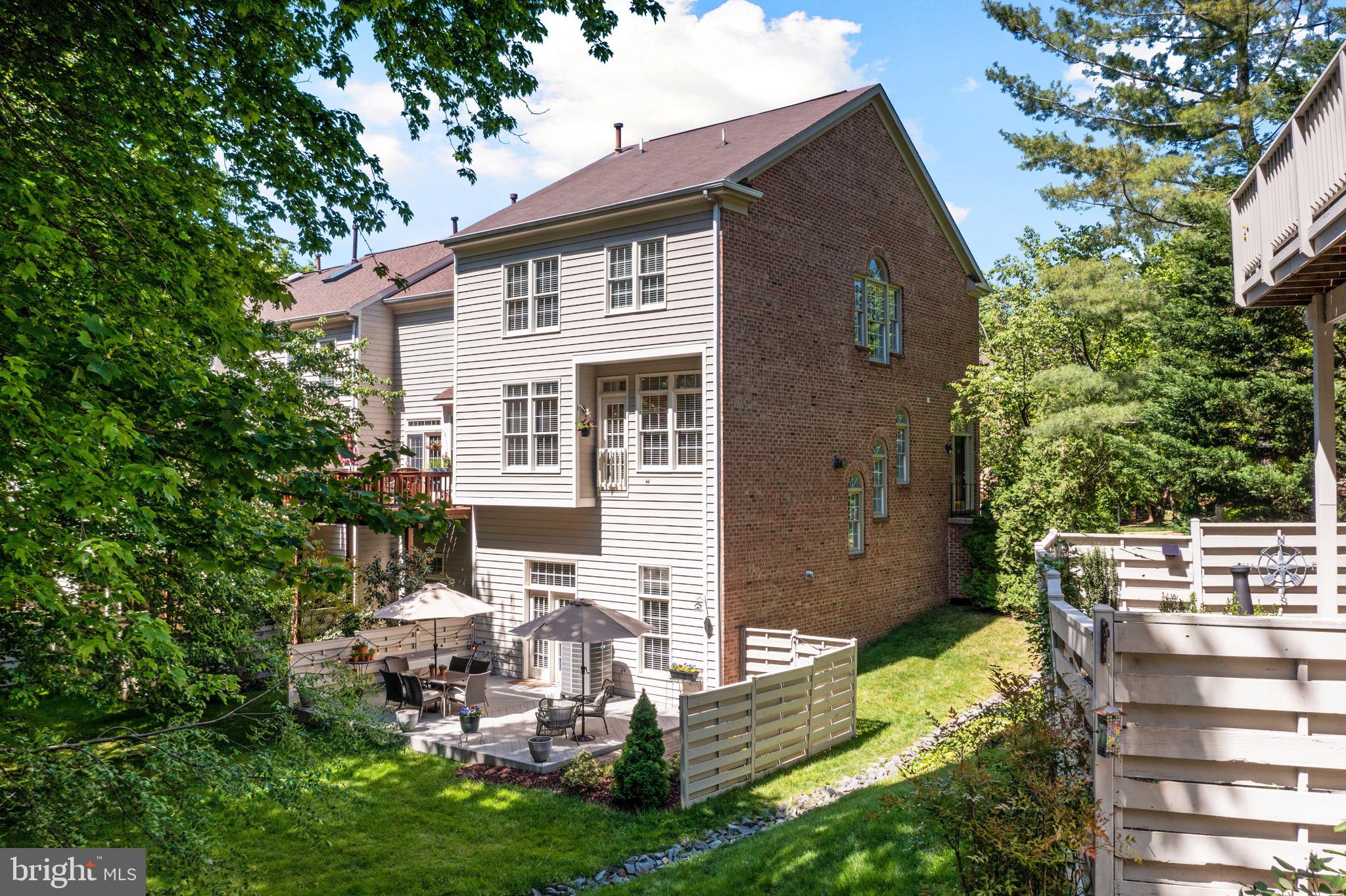 1338 Sundial Drive Reston, VA 20194 - Photo 3 of 51 Private end unit!