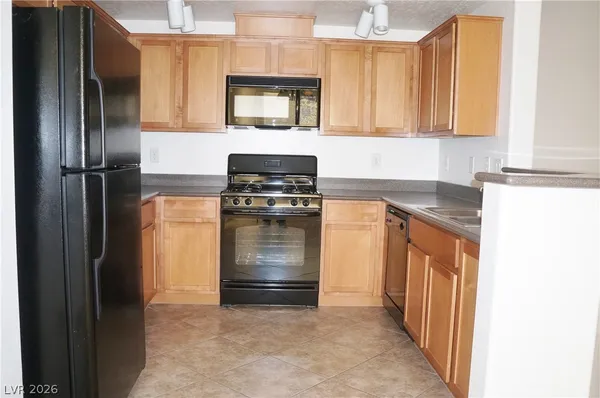 $1,200 | 6868 Sky Pointe Drive, Unit 1092, Las Vegas, NV 89131