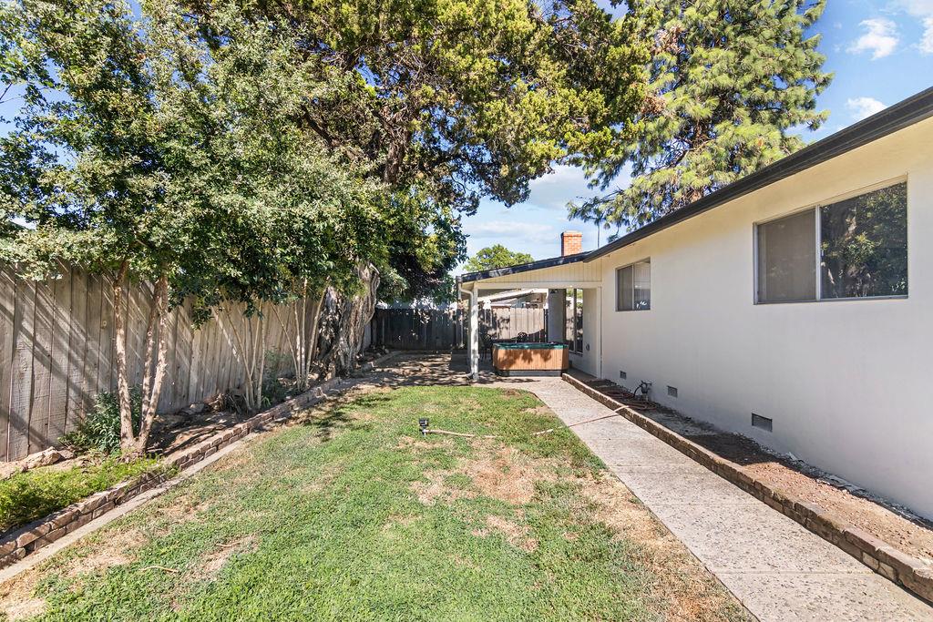2021 Shaw Avenue Modesto, CA 95354 - Photo 26 of 27