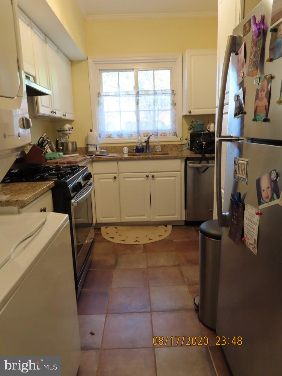 3764 Gunston Road Alexandria, VA 22302 - Photo 6 of 15 Kitchen with a view!