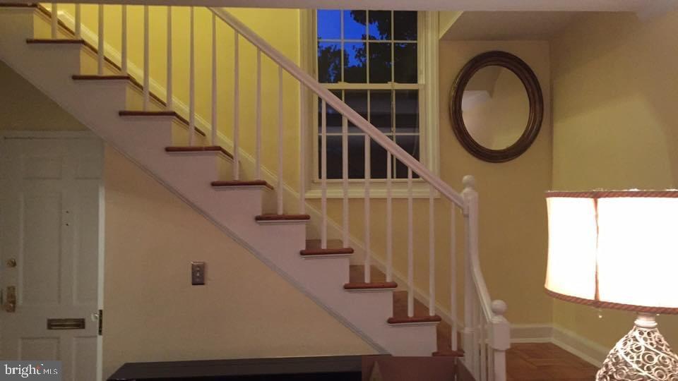 3764 Gunston Road Alexandria, VA 22302 - Photo 7 of 15 The staircase!