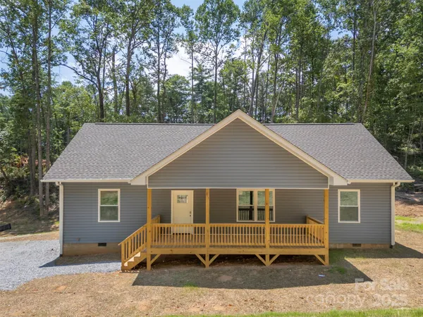 $424,000 | 19 Keene Street, Flat Rock, NC 28731