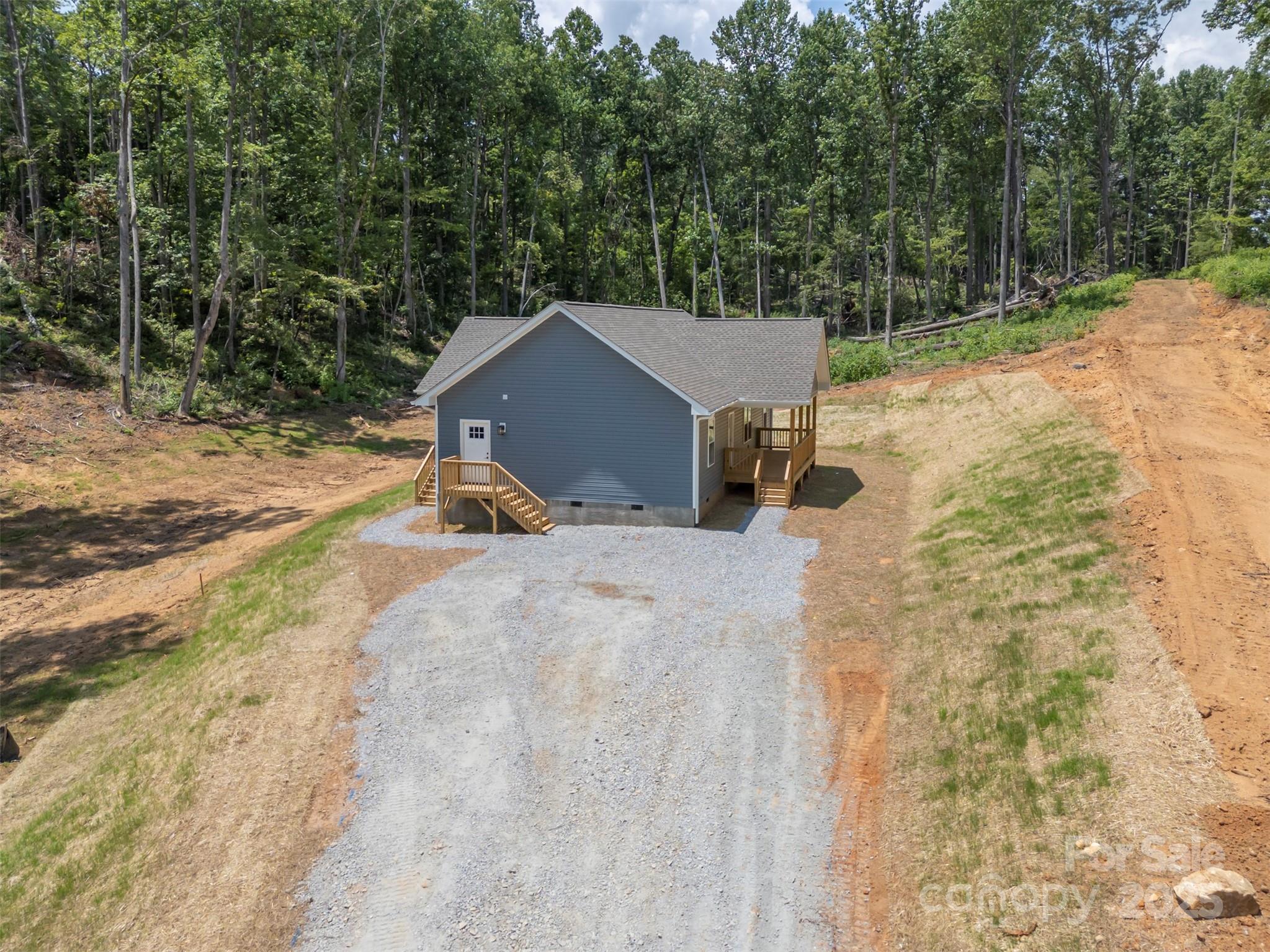 626 Felmet Road Flat Rock, NC 28731 - Photo 6 of 36